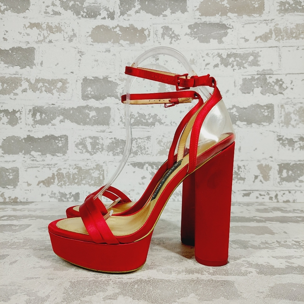 NEW Jessica Rich Red Strappy Buckle Ankle Strap Block Heeled Sandals E131